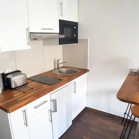 Appartement Babylone 1 *